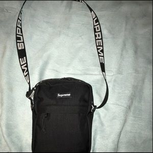 Supreme Shoulder Bag (SS18) Black